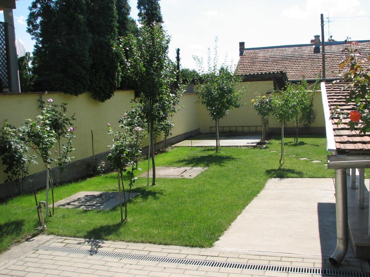 Aranyoshaz-Vendeghaz Apartment Budapest Exterior photo